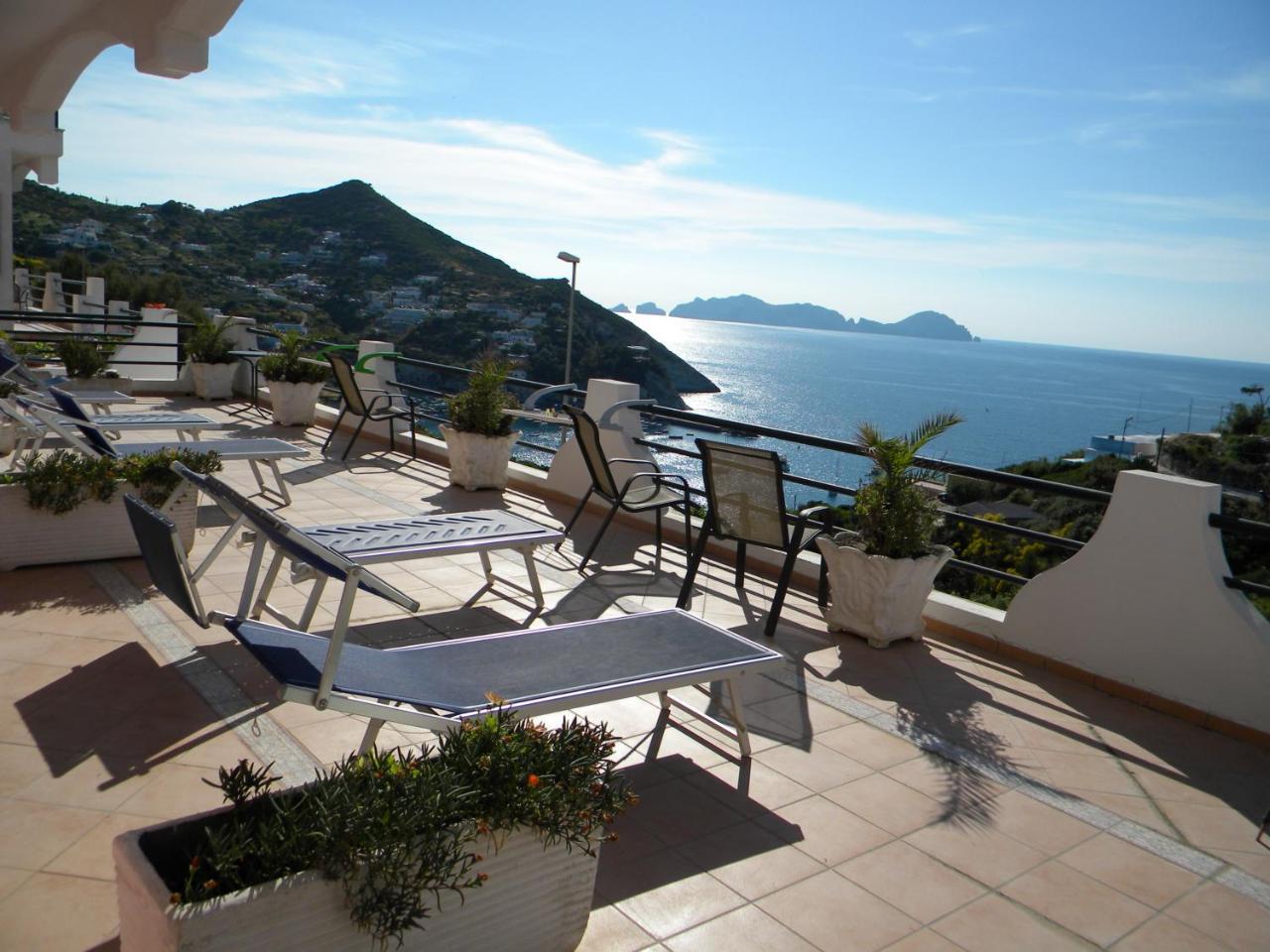 Hotel Ortensia Ponza Esterno foto