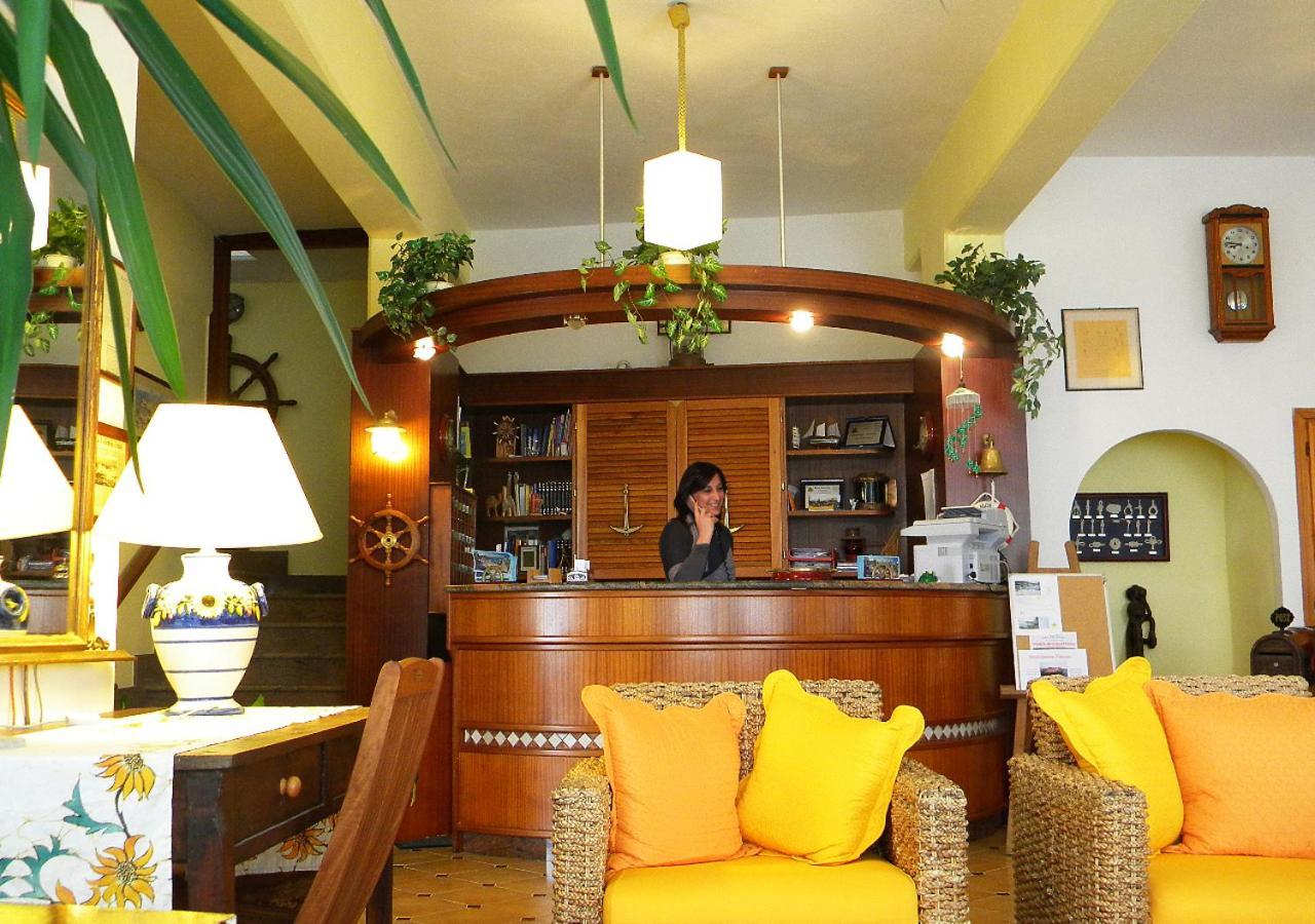 Hotel Ortensia Ponza Esterno foto