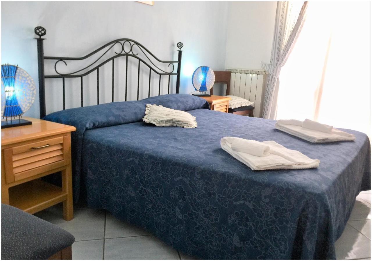 Hotel Ortensia Ponza Esterno foto