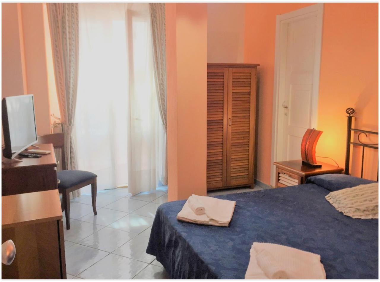 Hotel Ortensia Ponza Esterno foto